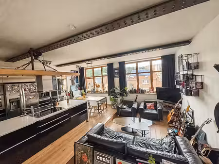 appartement type loft industriel saint-léonard