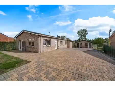 bungalow lumineux avec vaste jardin