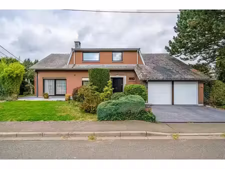 villa 5 chambres située dans un quartier privilégié à herve