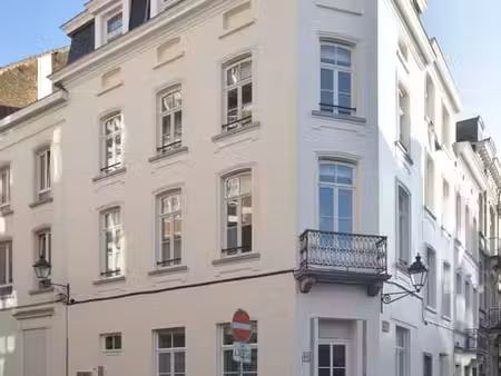 quartier louise - appartement 2ème étage 55 m²