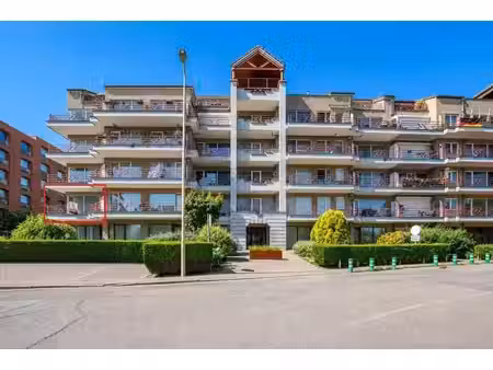 appartement 3 chambres avec 2 terrasse et balcon