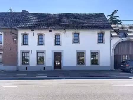 maison de caractère avec 4 chambres et plus à hognoul