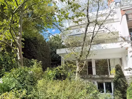 square du bois - superbe triplex avec vaste jardin sud