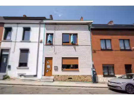maison 3 chambres avec terrasse & jardin a rafraichir