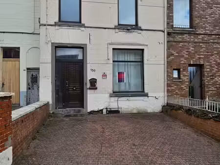 maison d'habitation avec jardin.