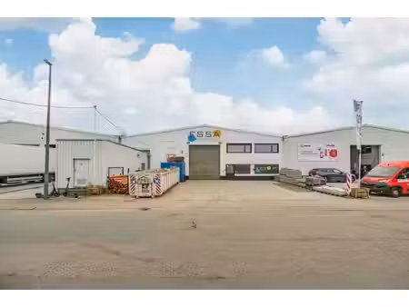 bâtiment industriel
