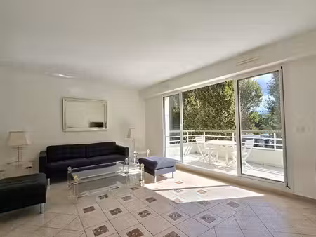 ile de la jatte - appartement 2 chambres avec terrasse vue seine