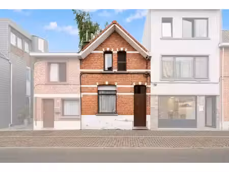 knusse woning met 2 slaapkamers en tuin.