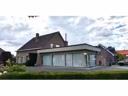 bien commercial à vendre à zingem pour € 450.000 avec 5 chambres à coucher