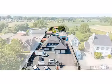 entrepôt à vendre à steenhuize-wijnhuize pour € 595.000