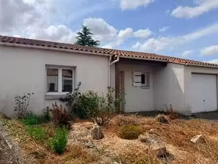 vente maison aux landes-genusson (85130) : à vendre / 58m² les landes-genusson