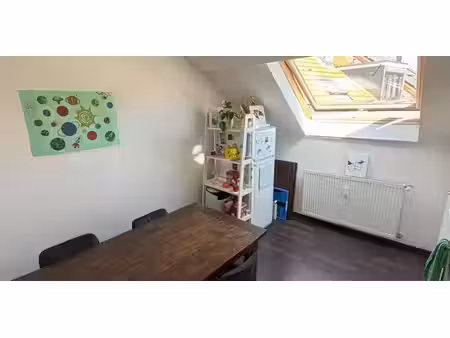 appartement à louer à etterbeek pour € 675 avec 1 chambre à coucher