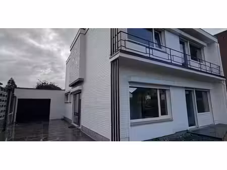 maison à louer à mechelen-aan-de-maas pour € 1.850 avec 5 chambres à coucher