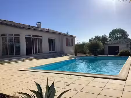 vente maison 4 pièces 169 m² à saintes (17100)  398 000 €