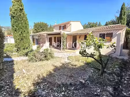 vente maison 5 pièces 110 m² à saint-raphael (83700)  380 000 €