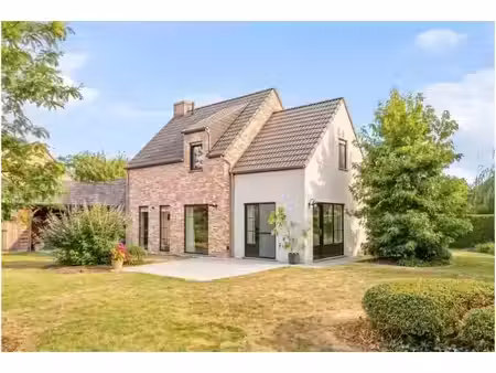 maison de maître à vendre à clos de la sucrerie 5 celles (rbw88661)