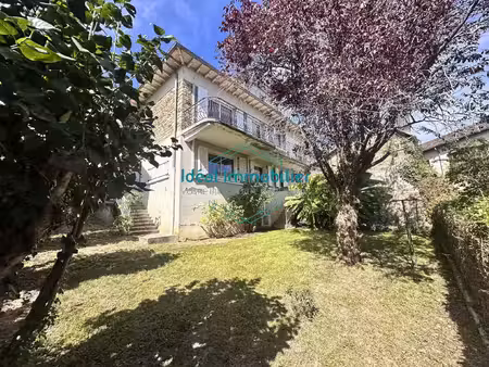 maison bourgeoise de caractère au cœur de naucelle – 200 m²  6 chambres  balcon  jardin et