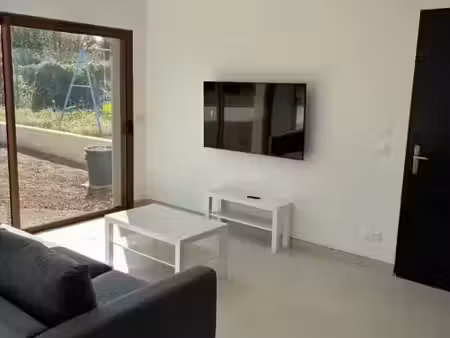 location appartement 1 pièce 12 m² à vaulx-en-velin (69120)