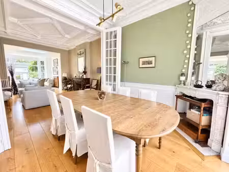 vente maison 8 pièces 215 m² à croix (59170)  945 000 €