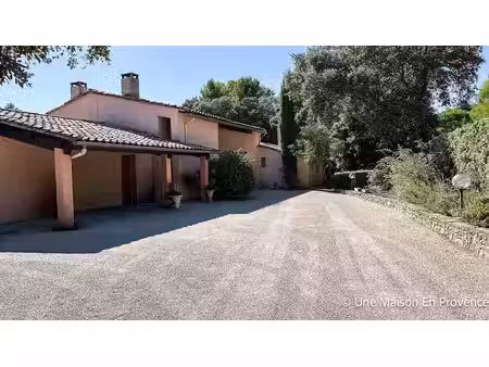 vente maison 8 pièces 265 m² villeneuve-lès-avignon (30400)