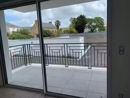 vente appartement 3 pièces à challans (85300) : à vendre 3 pièces / 74m² challans