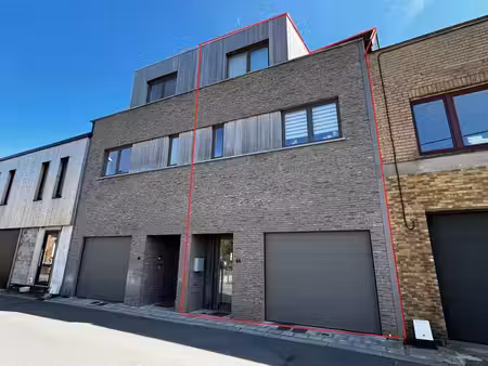 te huur: nieuwbouw rijhuis met 3 slaapkamers en garage