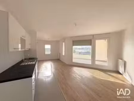 location appartement 4 pièces à bordeaux (33000) : à louer 4 pièces / 80m² bordeaux