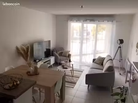 appartement grand balcon résidence sécurisée