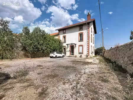 immeuble 9 pièces 193 m²