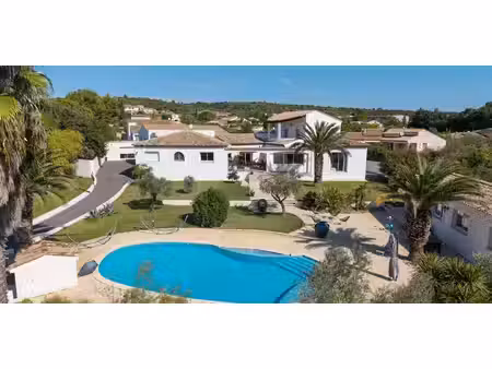maison avec piscine et terrasse montpellier (34)