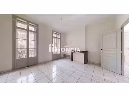 exclusivite clemenceau t4 traversant