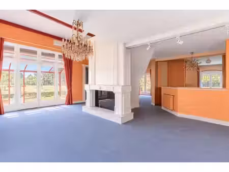 ensemble immobilier maison + local commercial