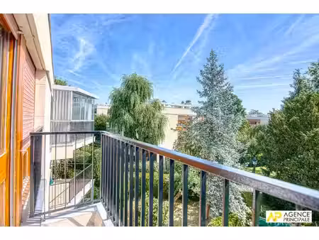 le chesnay parly 2 appartement 4 pièces de 81 m² carrez situé au 2e et dernier étage avec 