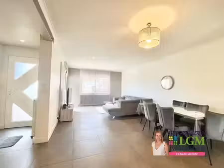 centre ville de la roche-sur-yon – maison familiale avec terrasse  sous-sol et stationneme
