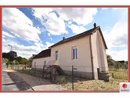 lapalisse centre  habitable immediatement :
