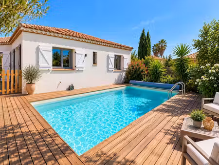 portiragnes- villa 4 faces de plain-pied – 5 chambres  piscine et jardin intimiste