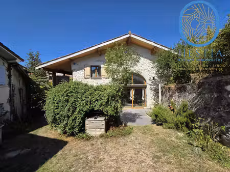 voreppe  maison en pierre