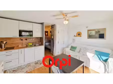 location appartement 1 pièce 23 m² à bandol (83150)