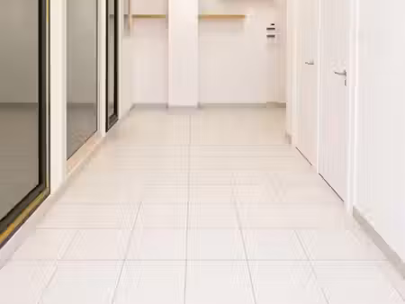 vente commerce 28 m² toulon (83000)