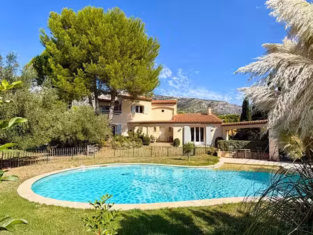 a vendre - maison de caractère - puyloubier