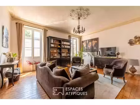maison de charme et son écrin de verdure