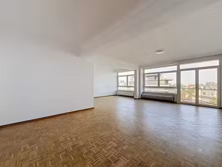 louise / jardin du roi : bel appartement rénové + jolie vue