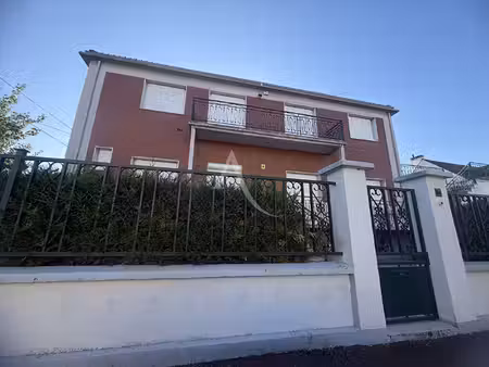 maison familiale la courneuve 5 pièce(s) 150.15 m2