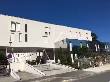 studio dans résidence service villenave d’ornon avec parking