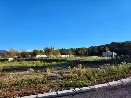 vente terrain 338 m² à carnoules (83660)  140 000 €