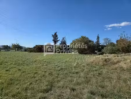 vente terrain 1200 m² à montelimar (26200)  144 000 €