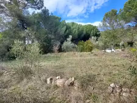 vente terrain 1300 m² à le val (83143)  170 000 €