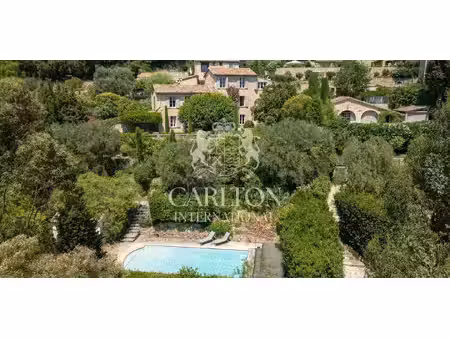 propriété avec piscine châteauneuf-grasse (06)