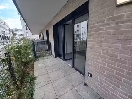 location appartement 2 pièces 43 m² à chambery (73000)  681 €