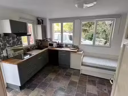 location meublée appartement 1 pièce 19 m² à nice (06000)  760 €